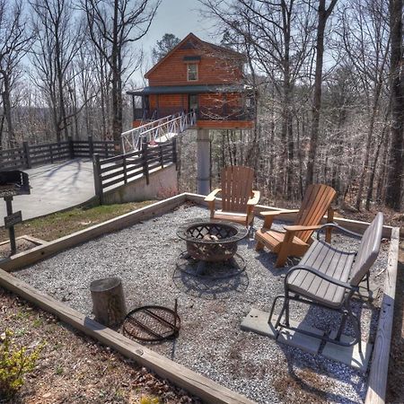 Top Of The Line Treehouse Near Helen, Georgia Cornelia Exterior photo