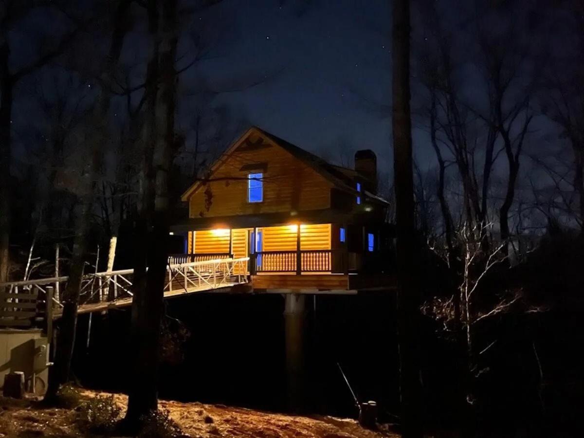 Top Of The Line Treehouse Near Helen, Georgia Cornelia Exterior photo